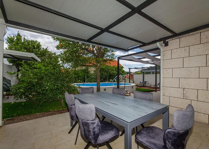 Azure Heaven W Heated Pool