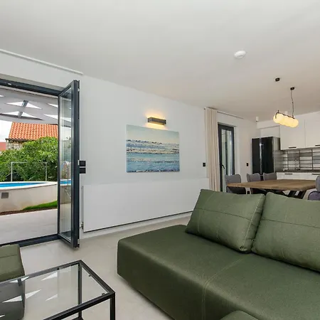 Apartmán Azure Heaven W Heated Pool *