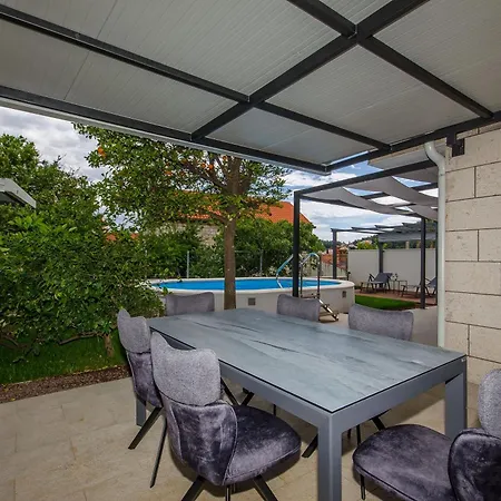 Azure Heaven W Heated Pool