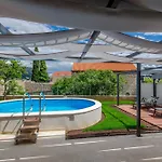 Azure Heaven W Heated Pool *