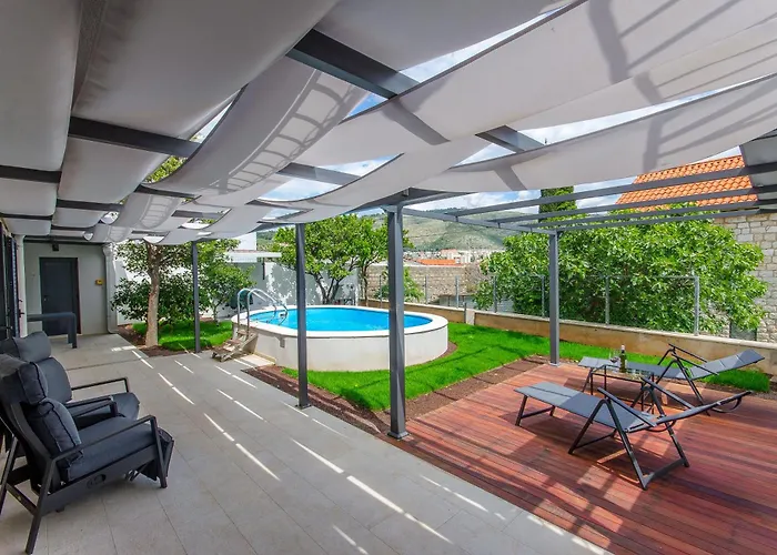 Azure Heaven W Heated Pool 公寓 *